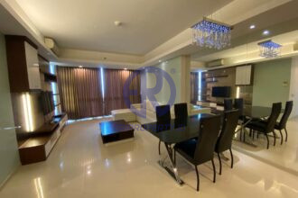 Sewa Kemang Village 3 BR Empire Living Room