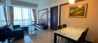 Sewa Kemang Village 2 BR Empire ruang keluarga