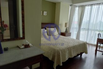 Sewa Kemang Village 2 BR Cosmo Bedroom