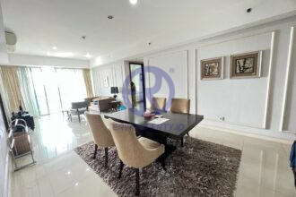 Sewa Kemang Village 2 BR Cosmo Family Room