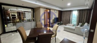 Sewa Kemang Village 3 BR Cosmo living room ruang keluarga